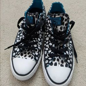 Converse sneaker